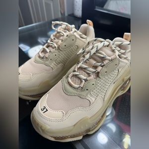 Balenciaga Triple S Sneaker - Nude